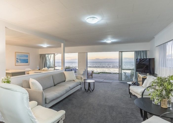  at 5 Raebern Lane, Raumati Beach, Paraparaumu