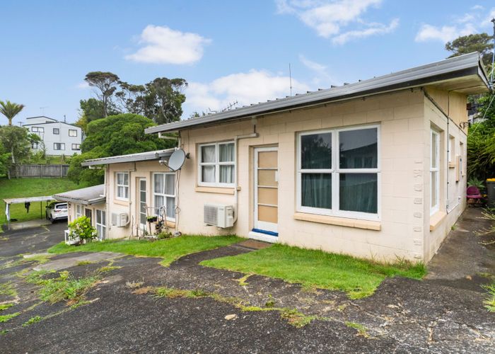  at 1,2 & 3/9 Paris Place, Birkenhead, North Shore City, Auckland