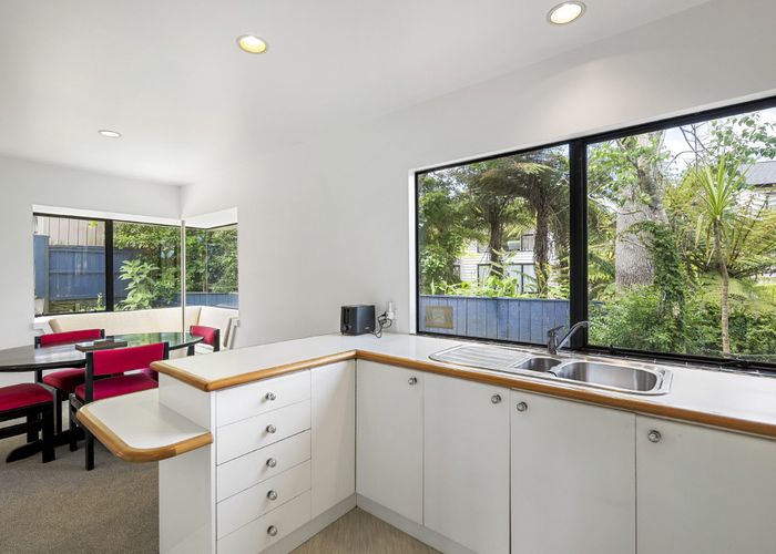  at 27C Sunnynook Road, Sunnynook, North Shore City, Auckland