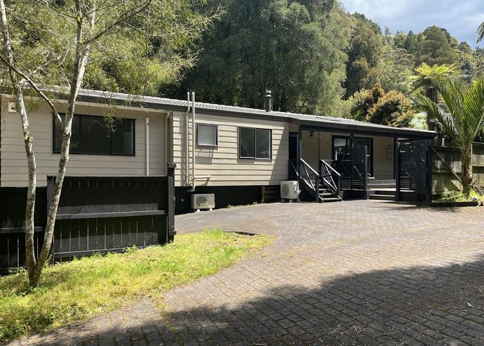  at 420 Scenic Drive, Waiatarua, Waitakere City, Auckland