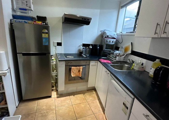  at 17/66 Mount Eden Road, Mount Eden, Auckland