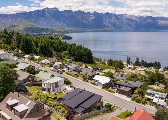 at 70 Wynyard Crescent, Fernhill, Queenstown-Lakes, Otago