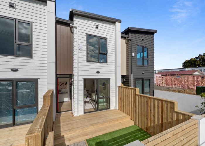  at Lot9/17,19,21&2 Von Sturmer Street, Mangere East, Manukau City, Auckland