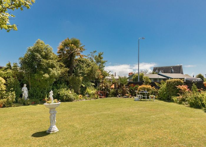  at 17 Ngahue Crescent, Carters Beach, Buller, West Coast