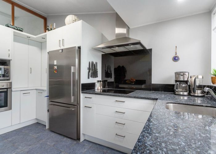  at 1/101 Selwyn Road, Howick, Auckland
