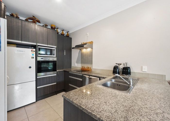  at 3/44 Carlos Drive, Flat Bush, Auckland