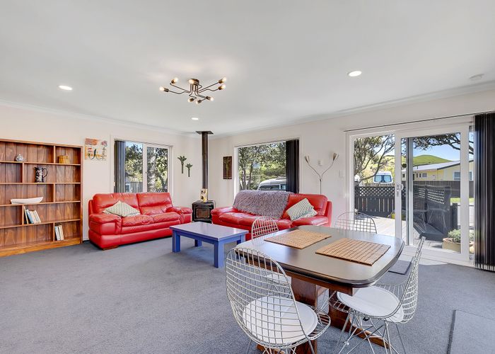  at 32 Sea Vista Drive, Pukerua Bay, Porirua