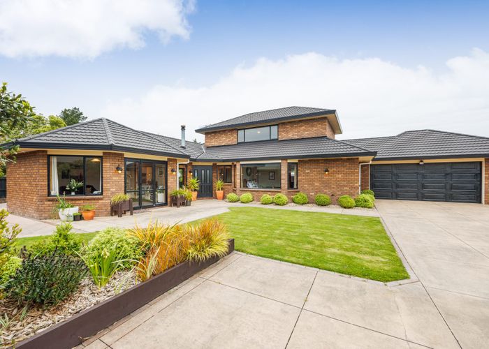  at 7 Alpine Grove, Kelvin Grove, Palmerston North