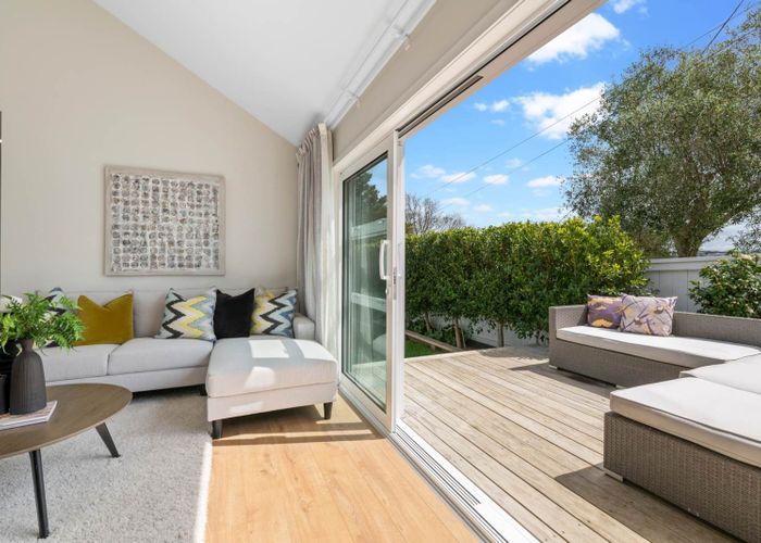  at 16 Wairere Road, Torbay, Auckland