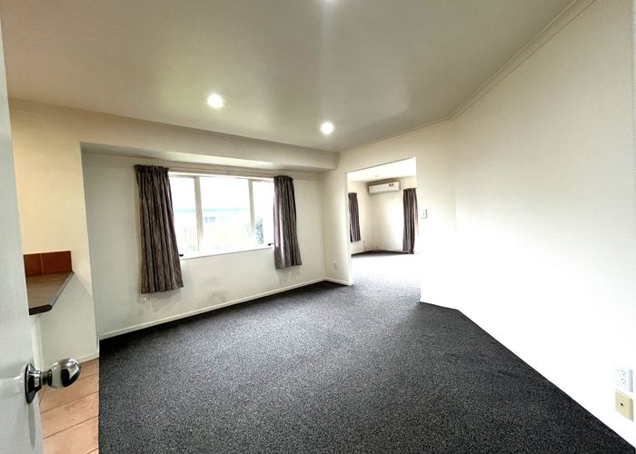  at 52 Huntington Drive, Huntington Park, Auckland