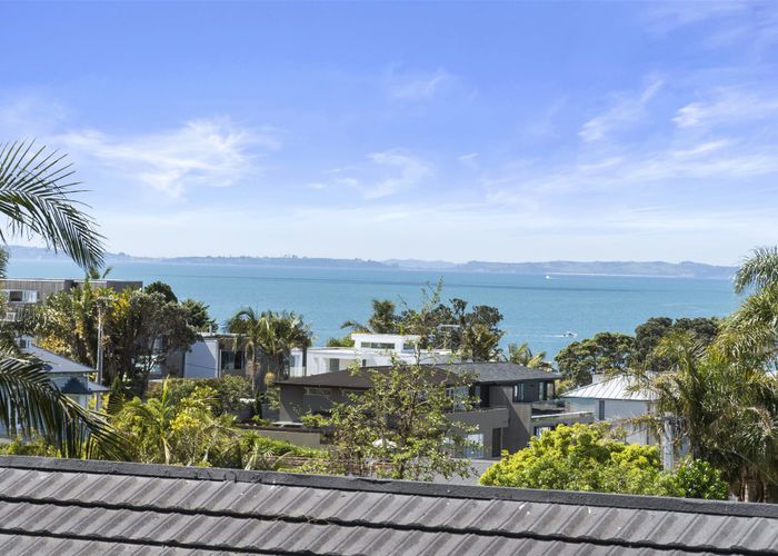  at 12 Hauraki Road, Hauraki, Auckland