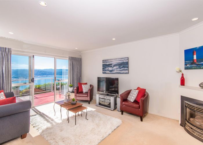  at 45 Tamworth Crescent, Newlands, Wellington