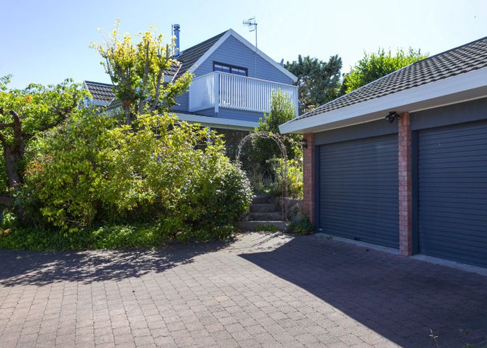  at 9 Holland Grove, Richmond Heights, Taupo