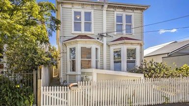  at 162 Tasman Street, Mount Cook, Wellington