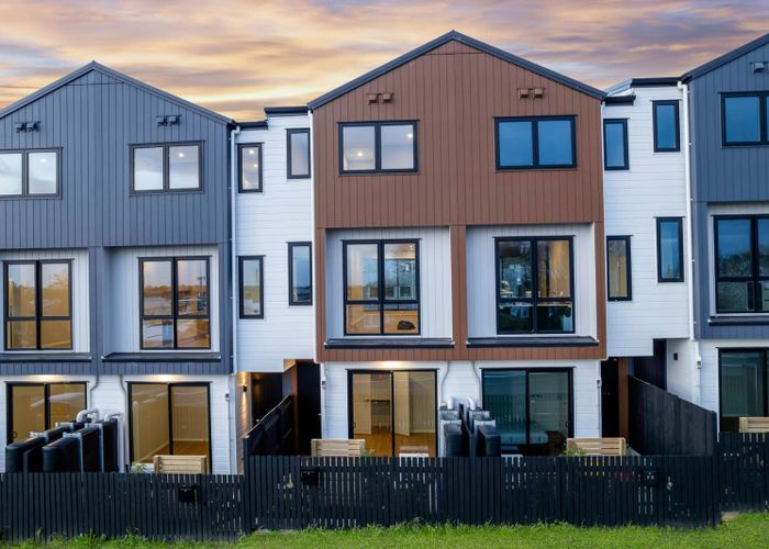  at 4/2 Reeves Road, Pakuranga, Manukau City, Auckland