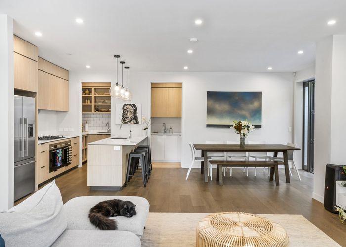  at 8/136 Taylors Road, Mount Albert, Auckland