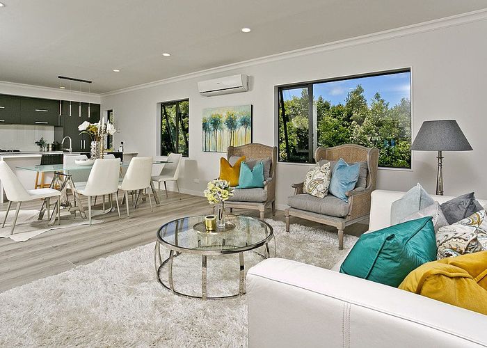  at 10 Newport Place, Forrest Hill, Auckland