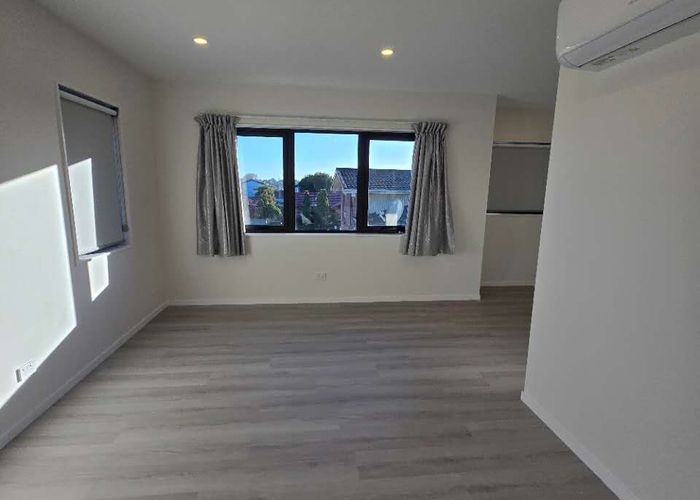  at 12a Galloway Crescent, Farm Cove, Manukau City, Auckland