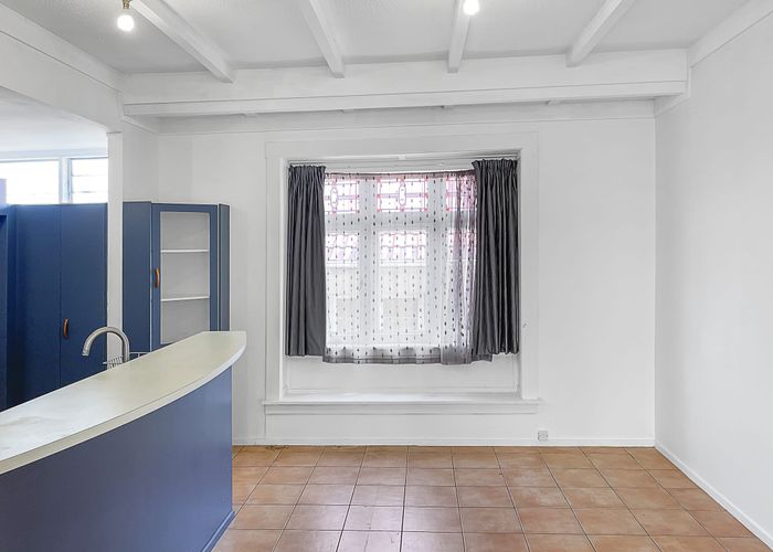  at 1290 Dominion Road, Mount Roskill, Auckland