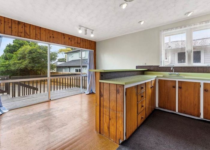  at 536 Glenfield Road, Glenfield, North Shore City, Auckland