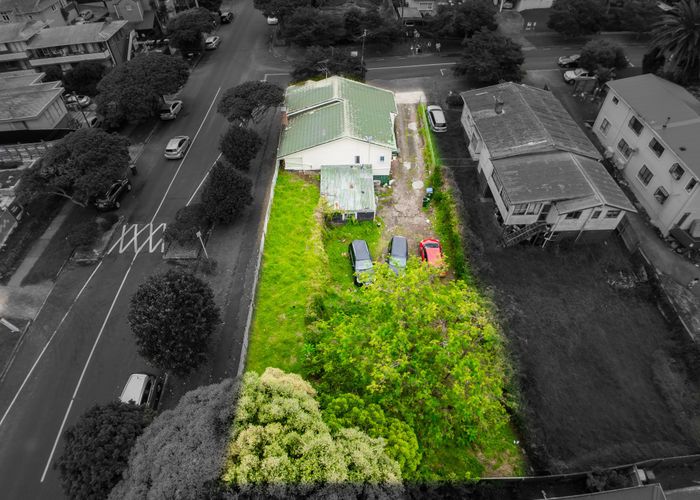  at 30 Grove Road, Sandringham, Auckland