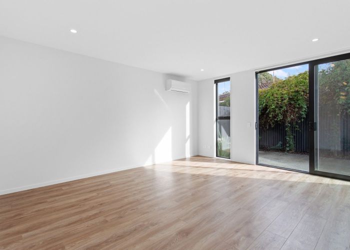  at 2/42 Dickens Street, Addington, Christchurch