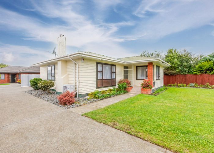  at 2 Howard Road, Taradale, Napier, Hawke's Bay
