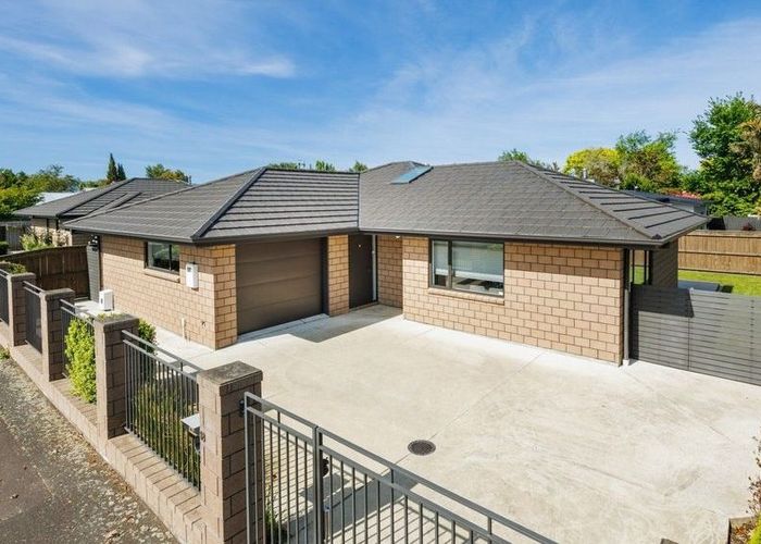  at 18 Thomson Street, West End, Palmerston North