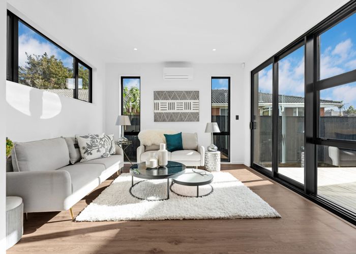  at Lot 4, 92 Rangitoto Road, Papatoetoe, Manukau City, Auckland