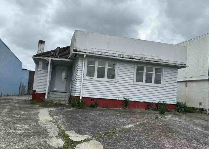  at 4091 Great North Road, Glen Eden, Waitakere City, Auckland