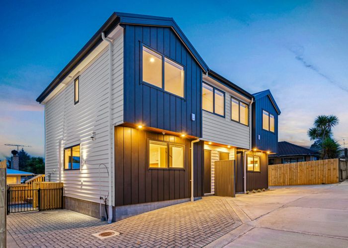  at 8 Ayrton Street, Te Atatu South, Waitakere City, Auckland