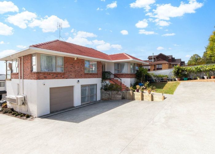 at 4237 Great North Road, Glendene, Waitakere City, Auckland