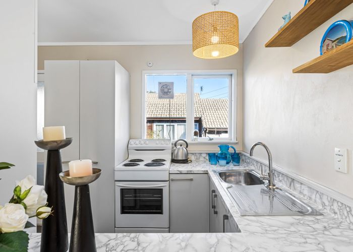  at 14/15 Puriri Street, Takapuna, North Shore City, Auckland