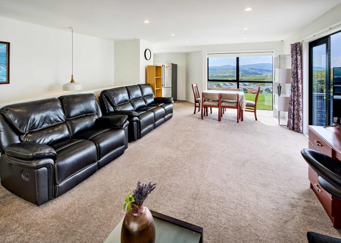  at 32 Tea Tree Lane, Woodridge, Wellington, Wellington