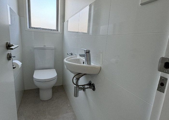  at 25A Winstone Road, Mount Roskill, Auckland