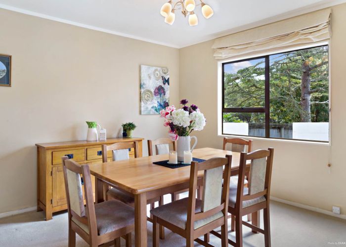  at 54 Holyoake Place, Chatswood, Auckland