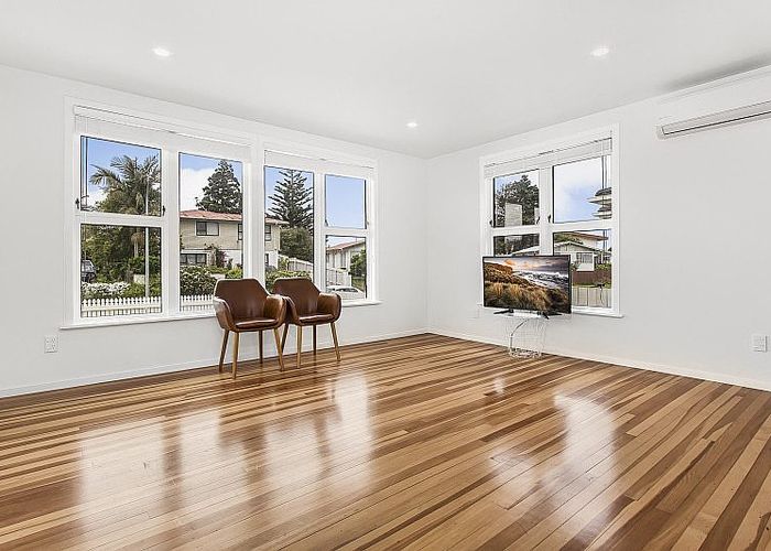  at 11 Windrush Close, Mangere, Manukau City, Auckland