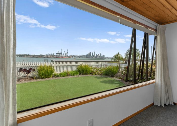  at 33 Queens Parade, Devonport, North Shore City, Auckland