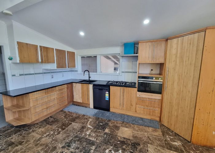  at 102 Aranui Road, Mount Wellington, Auckland
