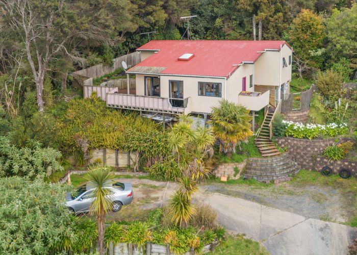  at 40 Finn Place, Totara Vale, Auckland