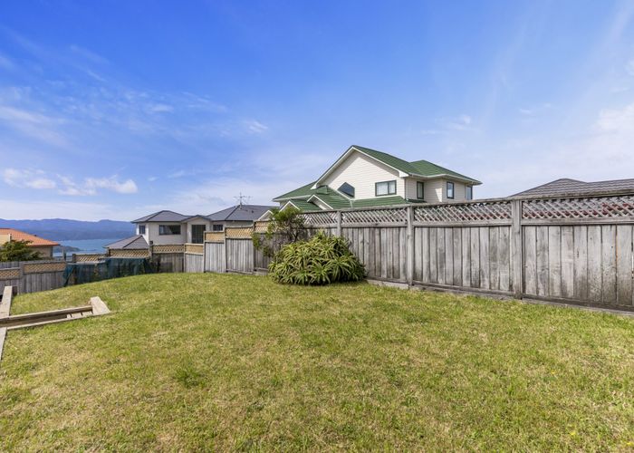  at 10 Bennett Grove, Newlands, Wellington, Wellington