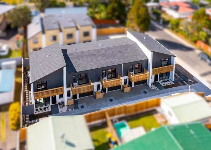  at 3/13 Normandy Place, Henderson, Waitakere City, Auckland