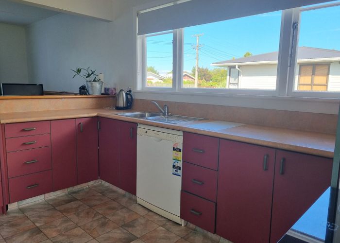  at 7 Frederick Street, Carterton