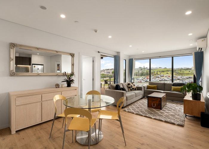  at 322/3 Kaipiho Lane, Albany, North Shore City, Auckland