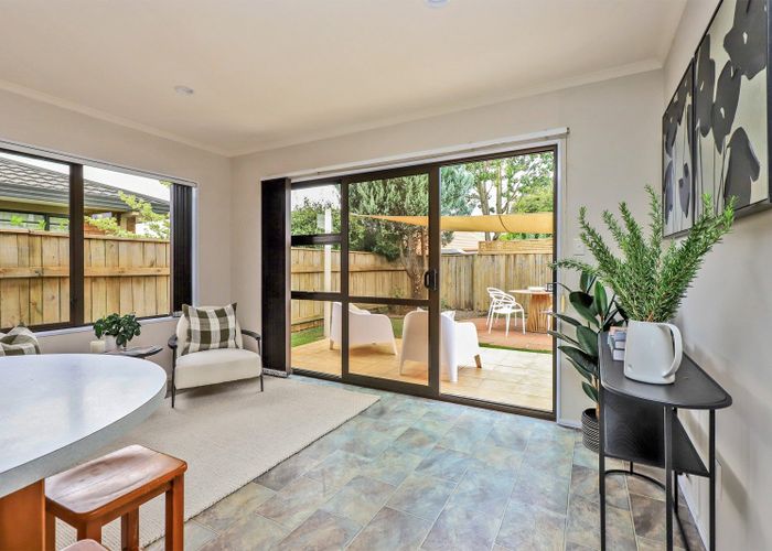  at 13 Knightsbridge Place, Taradale, Napier
