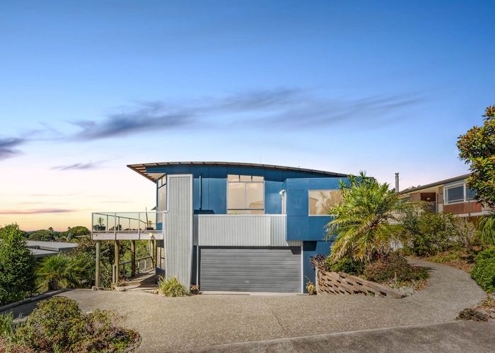  at 21 Omana Heights Drive, Maraetai, Auckland