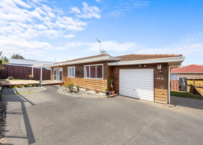  at 2/34 Rotoiti Avenue, Pakuranga Heights, Manukau City, Auckland