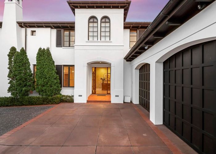  at 3 Fairfield Lane, East Tamaki Heights, Auckland