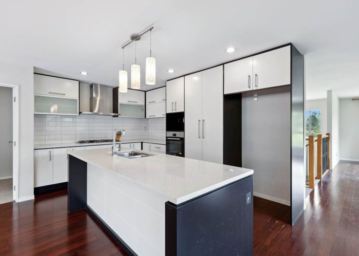  at 9 Baker Street, Fairview Heights, Auckland