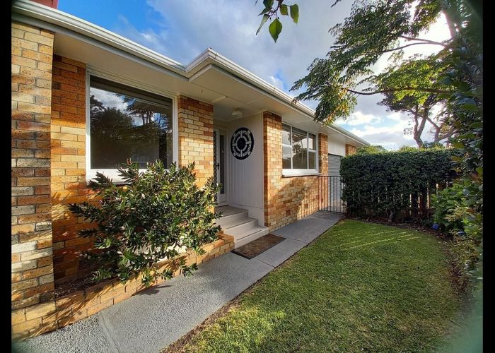  at 2 Rimu Street, Gate Pa, Tauranga